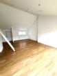 Wohn-/Essbereich - Helle 3‑Zimmer-Dachgeschosswohnung im Loftcharakter mit Südbalkon