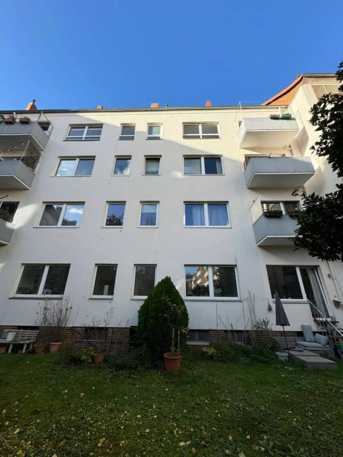 Rückansicht mit Balkon