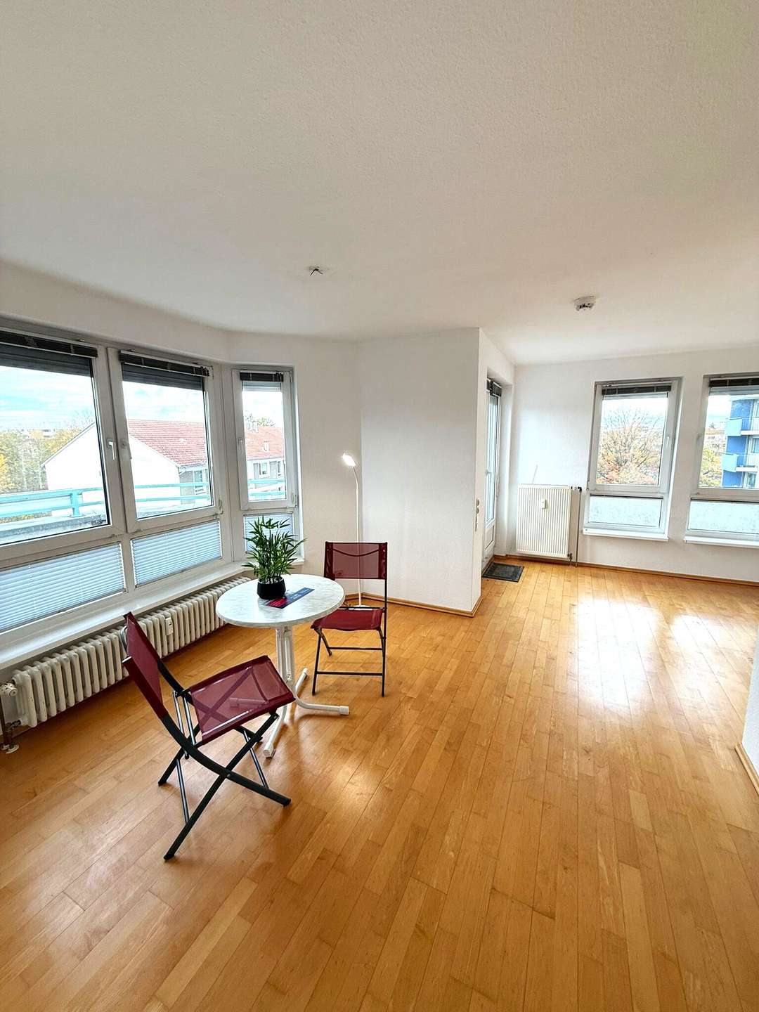 Katzensprung zur Eilenriede! Attraktive 2-Zimmer-Wohnung mit großer Dachterrasse u. Garage!, 30655 Hannover, Etagenwohnung